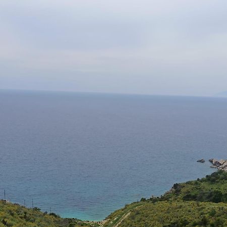Villa Neimi คซามิล ภายนอก รูปภาพ